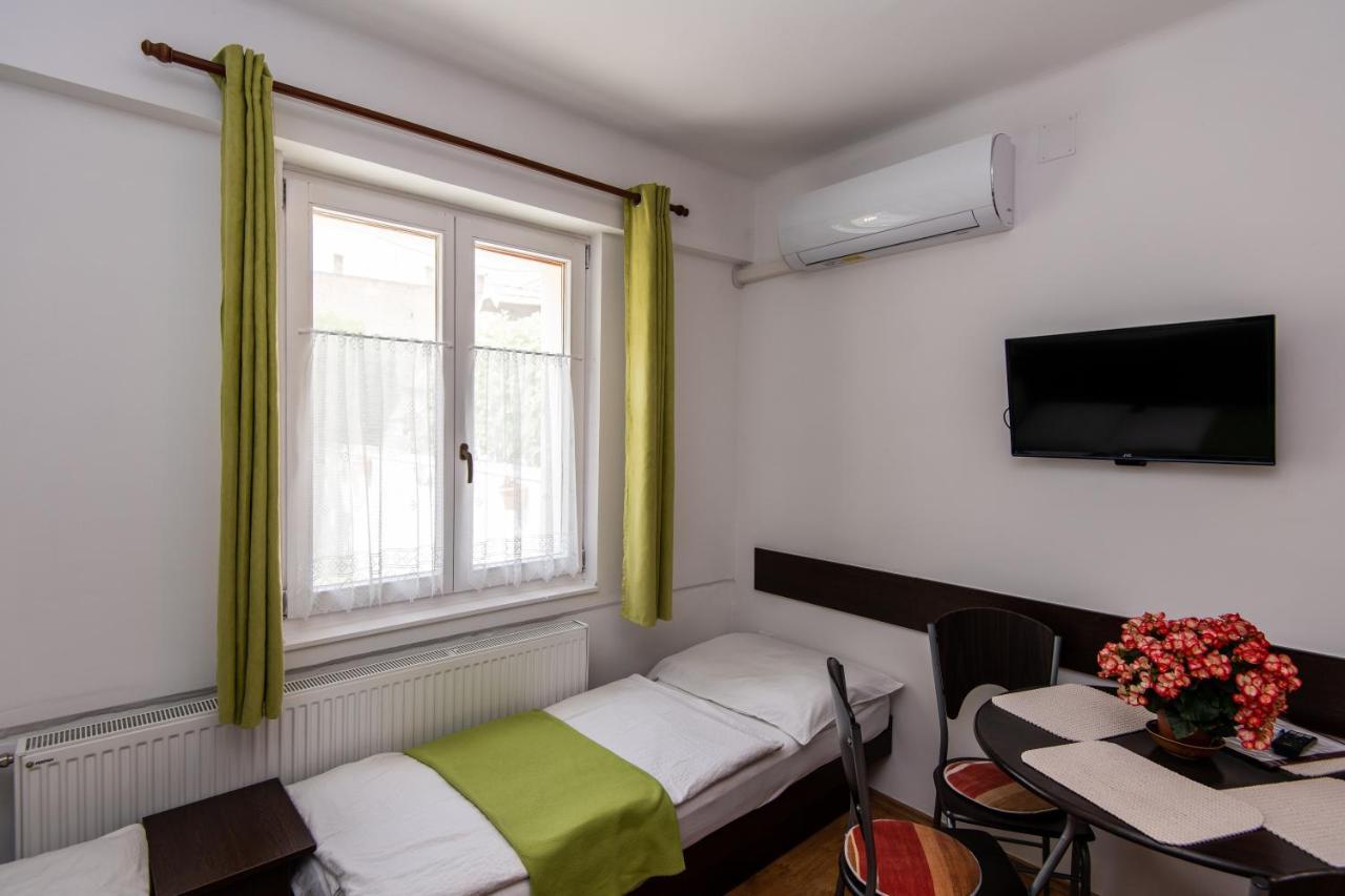 Hello Apartmanhaz Ödenburg Exterior foto
